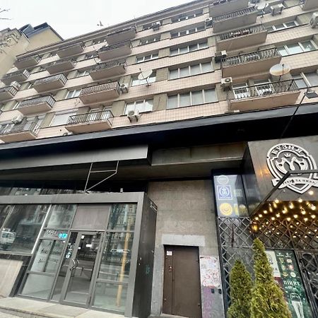 Apartments Near Arena City Kiev Eksteriør bilde